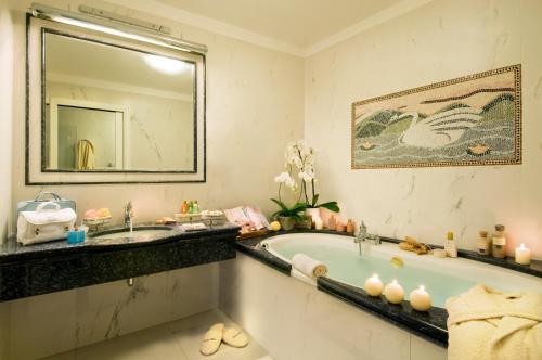 חדר אמבטיה, Hotel Splendid in בבנו חדר אמבטיה, Hotel Splendid in בבנו