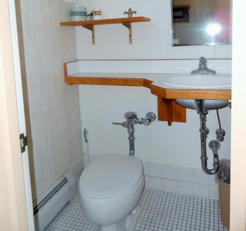 在meiguo.com看到的Budget Host Inn - Long Prairie的介绍图片