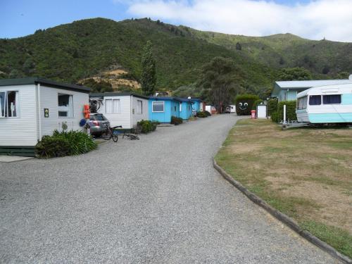 This photo about Picton's Waikawa Bay Holiday Park and Park Motels shared on HyHotel.com