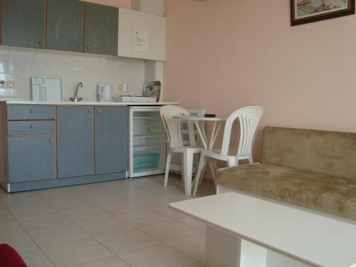 This photo about Golden Moon Apart Hotel shared on HyHotel.com