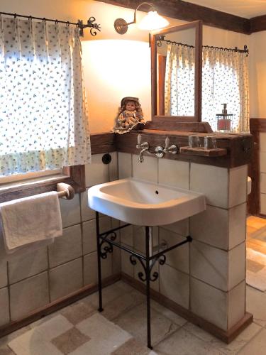 Fürdőszoba, Romantikzimmer Jakobbauer in Turnau Fürdőszoba, Romantikzimmer Jakobbauer in Turnau