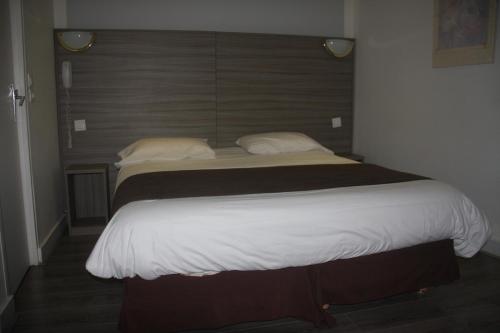 This photo about Panam Hotel - Place Gambetta shared on HyHotel.com