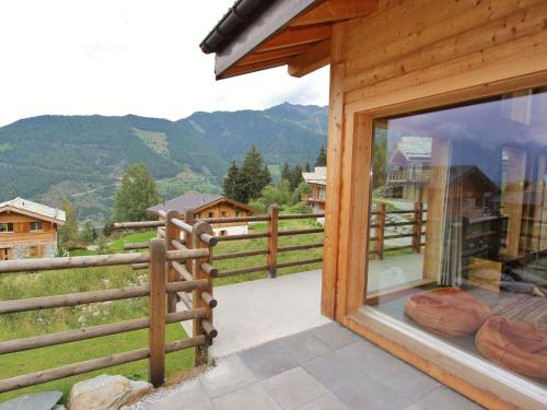 Comfortable Chalet by the Ski Resort in La Tzoumaz with Sauna - image 6