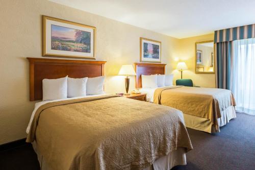 格蘭德島I-80凱藝酒店和會議中心 (Quality Inn and Conference Center I-80 Grand Island) in 奈伯拉斯卡格蘭德島 (NE) 格蘭德島I-80凱藝酒店和會議中心 (Quality Inn and Conference Center I-80 Grand Island) in 奈伯拉斯卡格蘭德島 (NE)