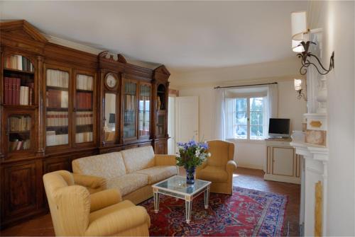 This photo about Villa Le Piazzole shared on HyHotel.com