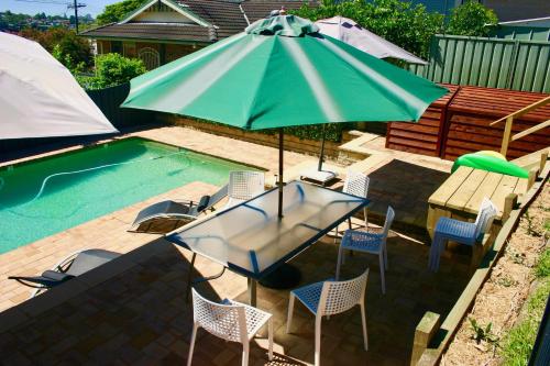 Swimming pool, Bundeena Base Art House in Bundeena Swimming pool, Bundeena Base Art House in Bundeena