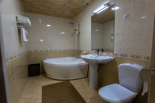 Bathroom, Karvon-Saroy Hotel in Andizhan Bathroom, Karvon-Saroy Hotel in Andizhan