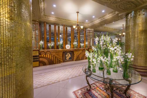 Лоби, Luxus Grand Hotel in Лахор Лоби, Luxus Grand Hotel in Лахор