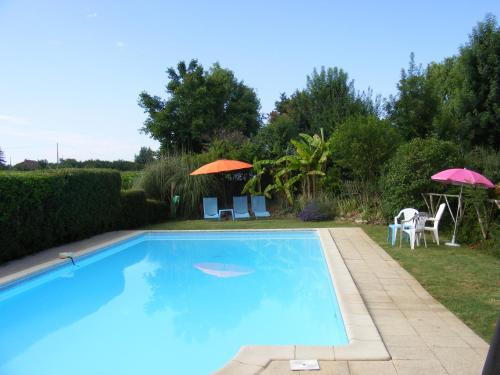 Swimming pool, Gites Mirathon in Duras Swimming pool, Gites Mirathon in Duras