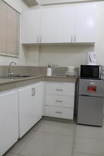 Kitchen, Residencia San Vicente near EDSA LRT Station Kitchen, Residencia San Vicente near EDSA LRT Station