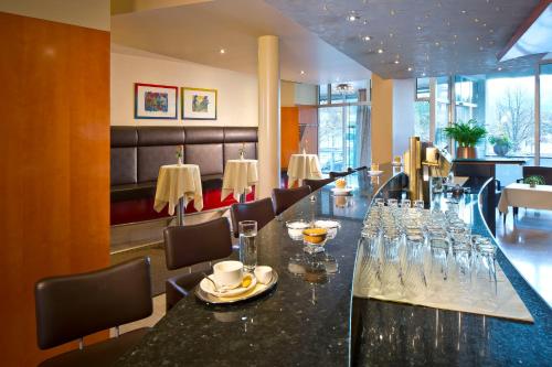حانة/استراحة, فندق بينز ويست (Hotel Penz West) in مطار إنسبروك حانة/استراحة, فندق بينز ويست (Hotel Penz West) in مطار إنسبروك
