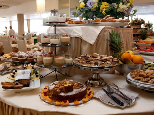 طعام و مشروبات, Hotel Excelsior in بيبيوني طعام و مشروبات, Hotel Excelsior in بيبيوني