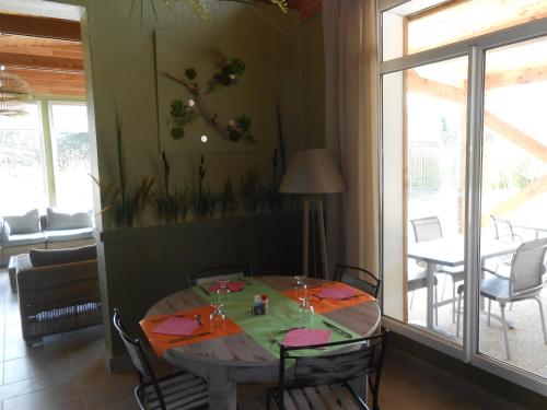 Ételek és italok, Camping le Nid du Parc in Villars-les-Dombes Ételek és italok, Camping le Nid du Parc in Villars-les-Dombes