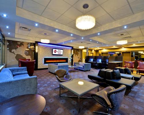 Best Western Plus Toronto Airport Hotel in Mississauga (ON) Best Western Plus Toronto Airport Hotel in Mississauga (ON)
