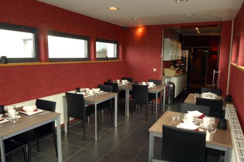 Restaurant, Hotel Le Saint Loup in Gembloux Restaurant, Hotel Le Saint Loup in Gembloux