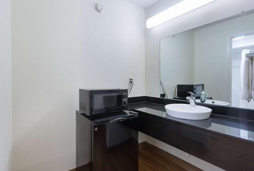 This photo about Motel 6 Brownsville Bells shared on HyHotel.com