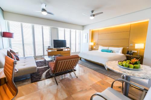 Palacio Mundo Imperial in Acapulco Diamante O Playa Diamante Palacio Mundo Imperial in Acapulco Diamante O Playa Diamante