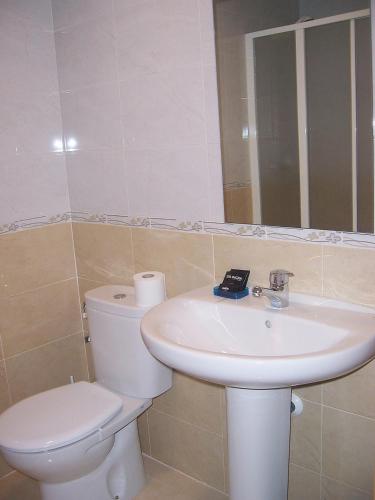 Baño, Hostal San Marcos II in Guadalajara Baño, Hostal San Marcos II in Guadalajara