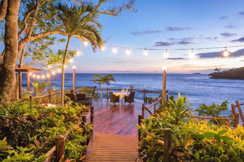 Restaurant, Savasi Island Resort in Savusavu Restaurant, Savasi Island Resort in Savusavu