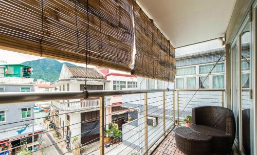 Balcony/terrace, Espace Elastique B&B with contactless check-in near Ngong Ping 360 Balcony/terrace, Espace Elastique B&B with contactless check-in near Ngong Ping 360