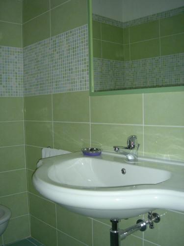 Bathroom, Hotel Samarcanda in Aurelia Bathroom, Hotel Samarcanda in Aurelia