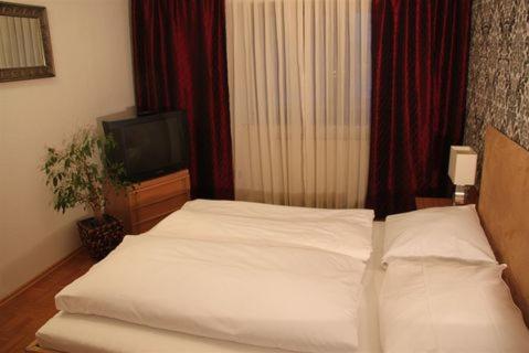 This photo about Hotel B&S shared on HyHotel.com