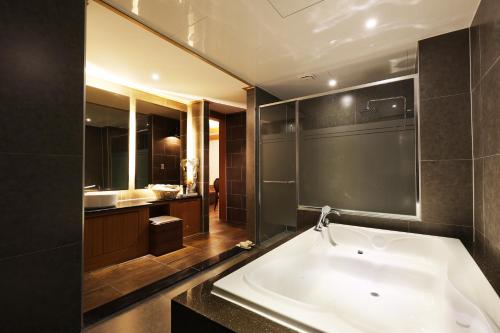 Facilities, Bucheon (Jungdong) SR in Bucheon-si Facilities, Bucheon (Jungdong) SR in Bucheon-si