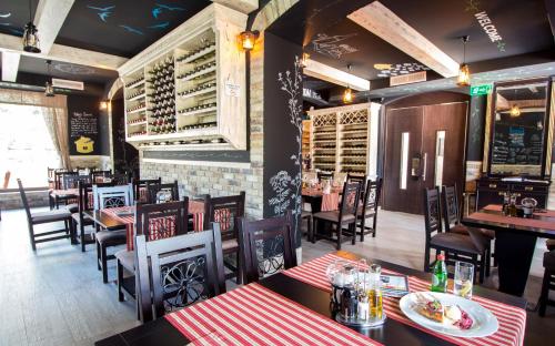Food and beverages, Hotel Helada in Pakovo Food and beverages, Hotel Helada in Pakovo