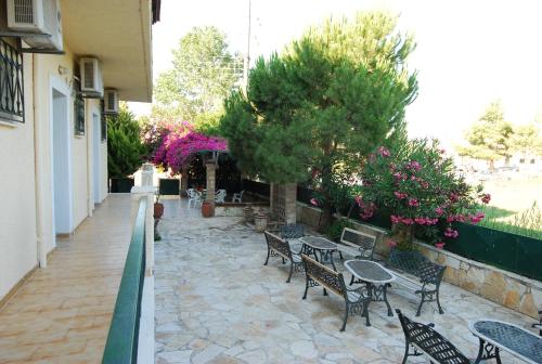 This photo about Studios Odysseas shared on HyHotel.com