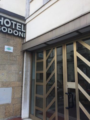 ทัศนียภาพภายนอกโรงแรม, โรงแรมโบโดนี (Hotel Bodoni) near โบสถ์ ซานตา โครเช ทัศนียภาพภายนอกโรงแรม, โรงแรมโบโดนี (Hotel Bodoni) near โบสถ์ ซานตา โครเช