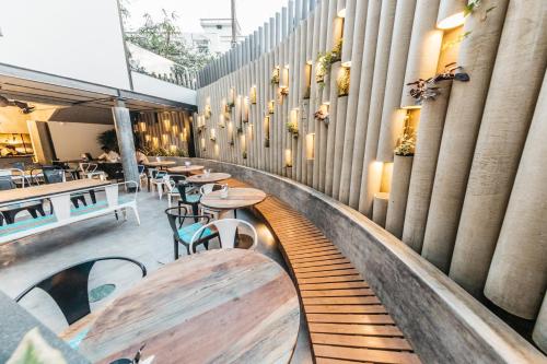 Ételek és italok, The Royale Senate Race Course Road near Karnataka Chitrakala Parishat Ételek és italok, The Royale Senate Race Course Road near Karnataka Chitrakala Parishat