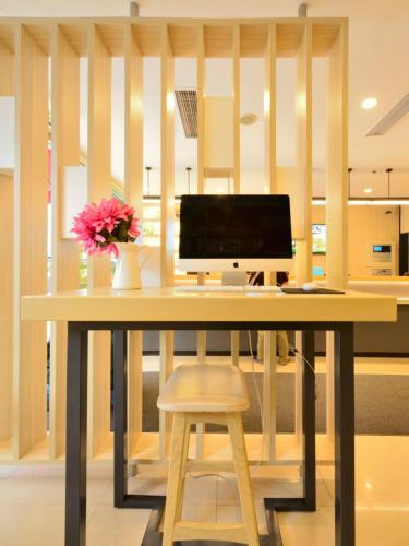 This photo about Hanting Hotel XiAn ChangAn Higher Education Mega Center shared on HyHotel.com