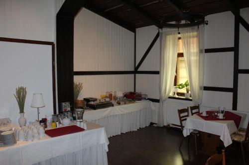 مطعم, Hotel Kaiserhof in Lehrte مطعم, Hotel Kaiserhof in Lehrte