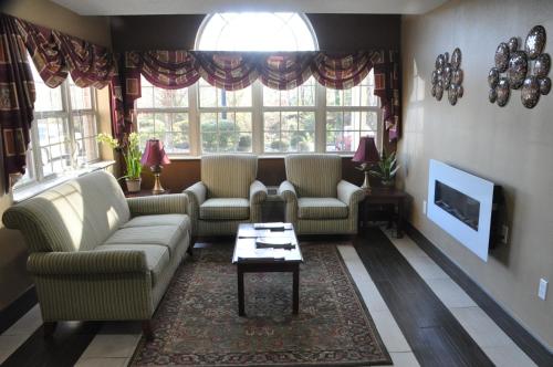 A szálláshely kívülről, Microtel Inn & Suites by Wyndham Lithonia/Stone Mountain in Lithonia (Georgia) A szálláshely kívülről, Microtel Inn & Suites by Wyndham Lithonia/Stone Mountain in Lithonia (Georgia)