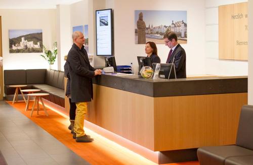 Lobi, City-Hotel Kurfurst Balduin in Koblenz Lobi, City-Hotel Kurfurst Balduin in Koblenz