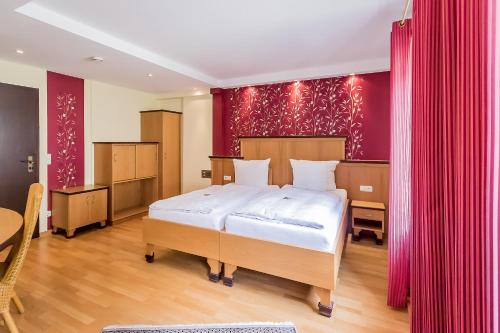 This photo about Hotel Zum grunen Kranz shared on HyHotel.com