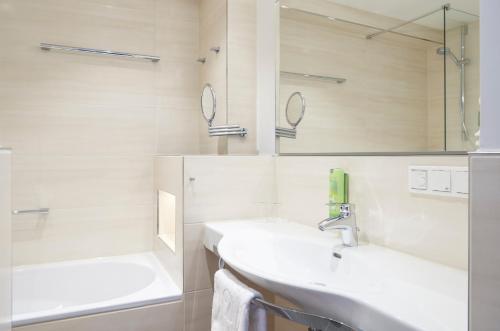 This photo about Hotel Victoria Nurnberg shared on HyHotel.com