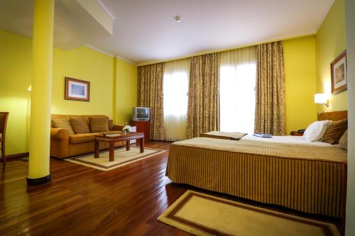 Hotel Camoes in Ponta Delgada Hotel Camoes in Ponta Delgada