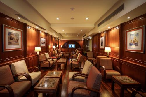 Общая зона отдыха/ТВ, Hotel Camoes in Понта-Делгада Общая зона отдыха/ТВ, Hotel Camoes in Понта-Делгада