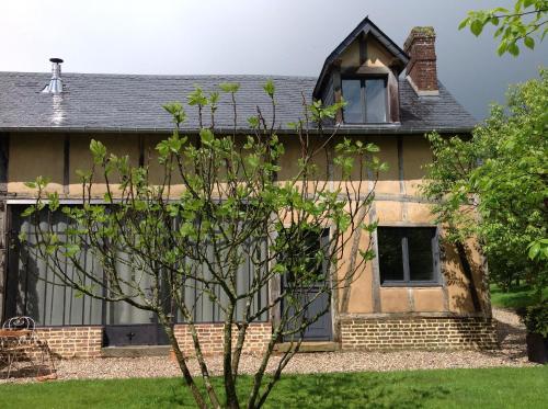Entrance, Manoir de La Muette in Isneauville Entrance, Manoir de La Muette in Isneauville