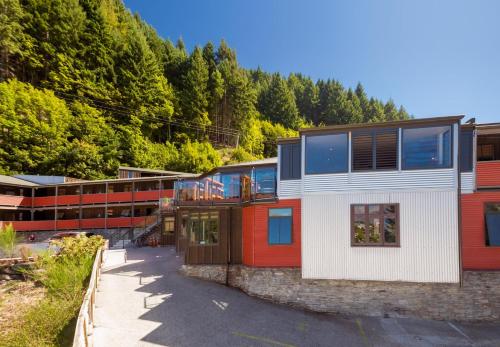A szálláshely kívülről, Reavers Lodge in Queenstown Városközpont A szálláshely kívülről, Reavers Lodge in Queenstown Városközpont