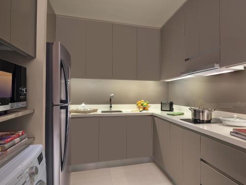Kitchen, Somerset Alabang Manila near Research Institute for Tropical Medicine Kitchen, Somerset Alabang Manila near Research Institute for Tropical Medicine