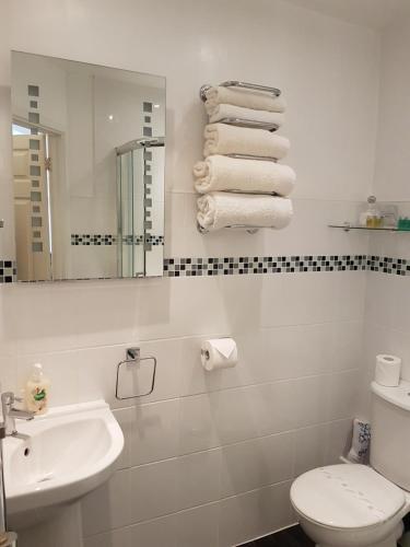 This photo about Sunflower Lodge shared on HyHotel.com