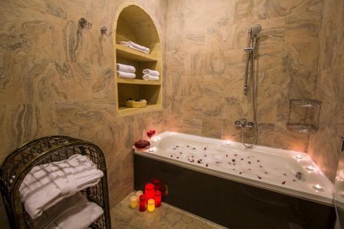 حمام, أوشيسار كايا أوتيل (Uchisar Kaya Otel) in Uchisar حمام, أوشيسار كايا أوتيل (Uchisar Kaya Otel) in Uchisar