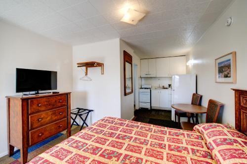 在meiguo.com看到的Crimson Hills Motel的介绍图片