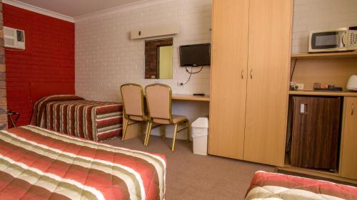 Arabella Motor Inn (formerly South Tweed Motor Inn) in Tweed Heads Arabella Motor Inn (formerly South Tweed Motor Inn) in Tweed Heads