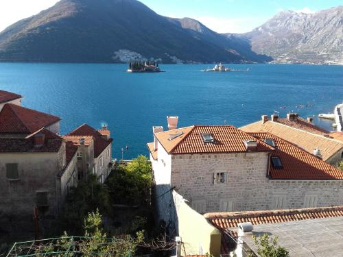 Tampilan eksterior, Guest House Dragutinovic in Perast Tampilan eksterior, Guest House Dragutinovic in Perast