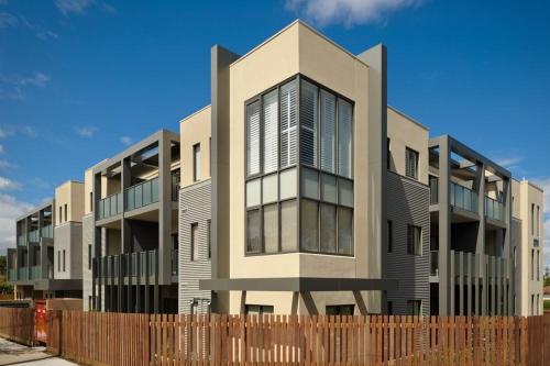 Entrance, Glen Waverley Apartment in Glen Waverley Entrance, Glen Waverley Apartment in Glen Waverley