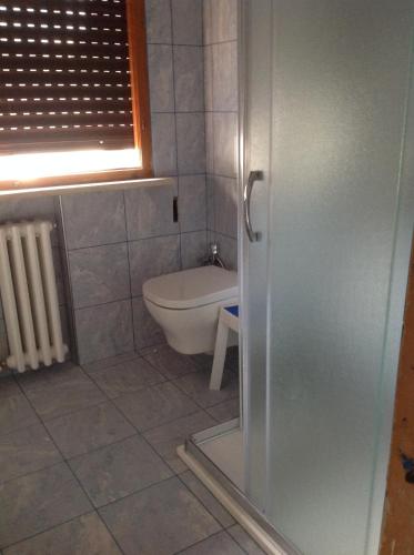 Bathroom, Da Lorella in Gabicce Mare Bathroom, Da Lorella in Gabicce Mare