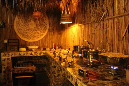 مطعم, الريم ديزرت كامب (Al Reem Desert Camp) in جعلان بني بو حسن مطعم, الريم ديزرت كامب (Al Reem Desert Camp) in جعلان بني بو حسن